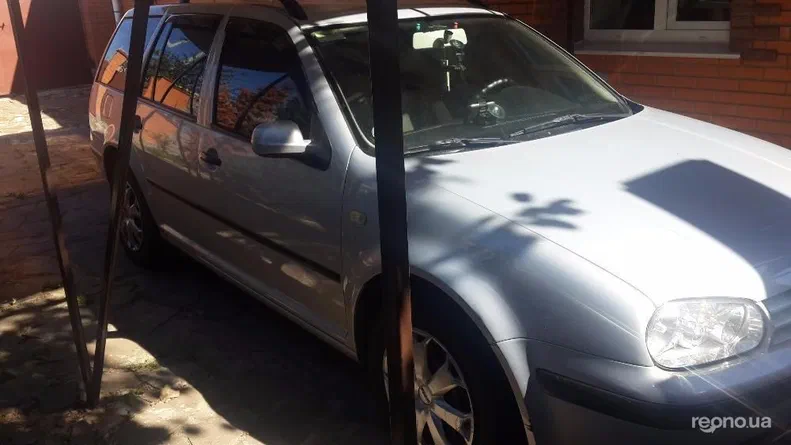 Volkswagen Golf 2000