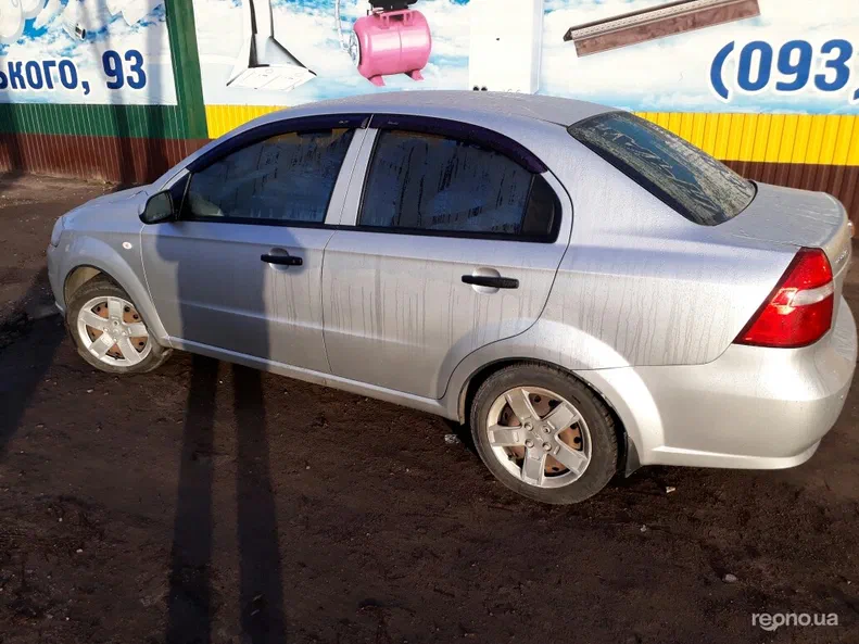 Chevrolet Aveo 2011 - 18