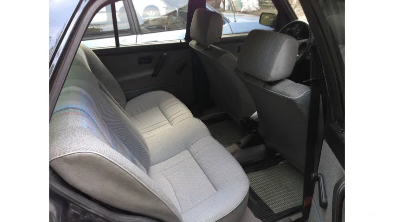 Volkswagen Jetta 1989 - 5