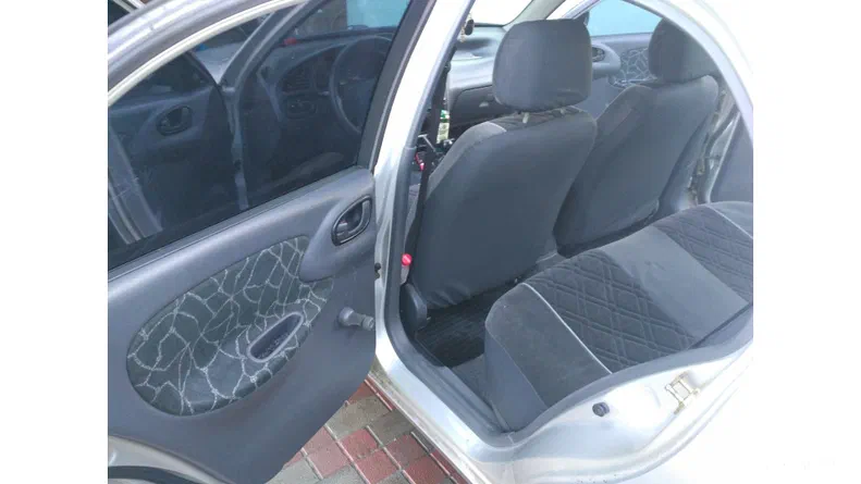 Daewoo Lanos 2004 - 6