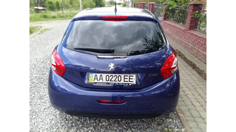 Peugeot 208 2014 - 16