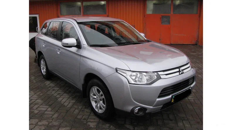 Mitsubishi Outlander 2015