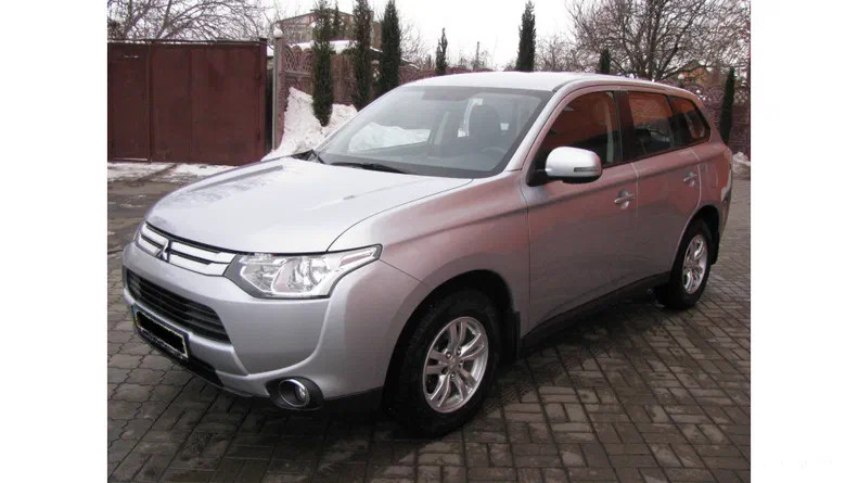 Mitsubishi Outlander 2015