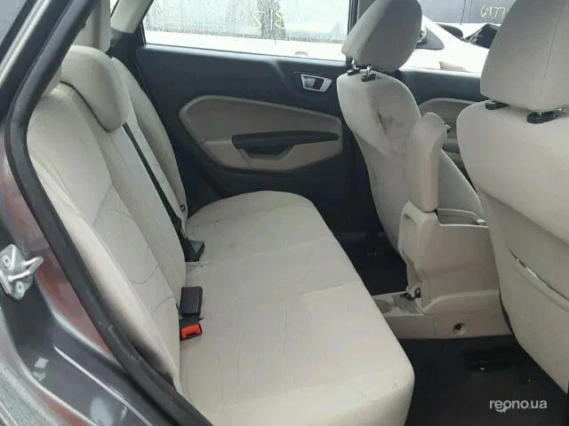 Ford Fiesta 2014 - 8