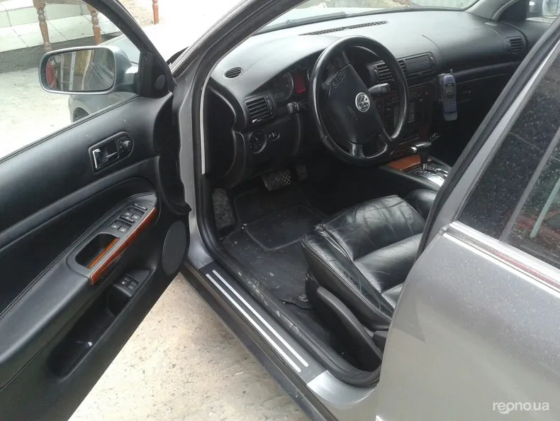 Volkswagen  Passat 2002