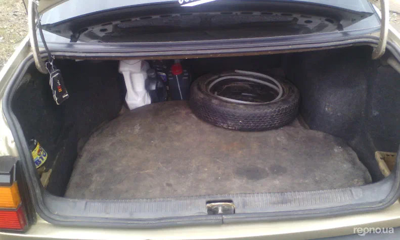 Volkswagen Passat 1988 - 10