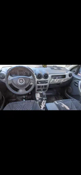 Renault Logan 2011 - 4