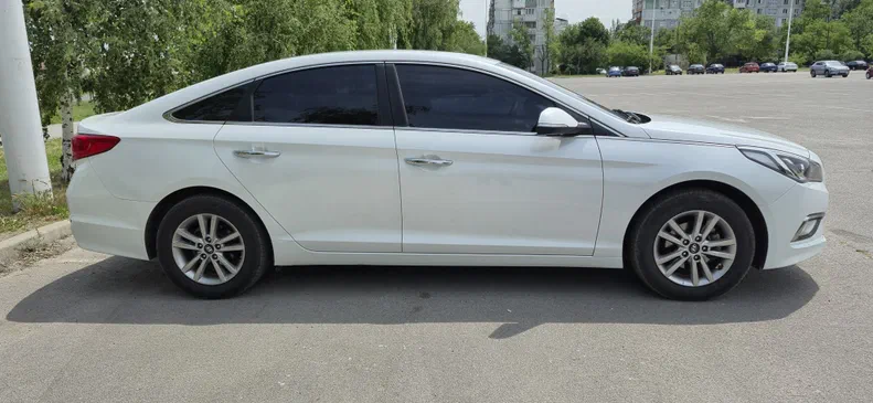 Hyundai Sonata 2016 - 1