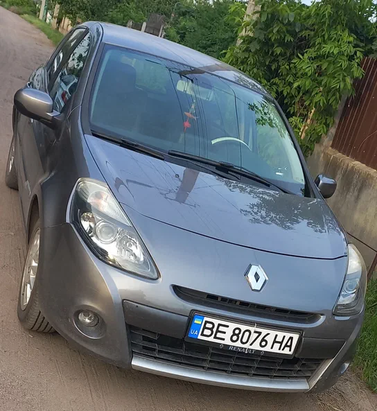 Renault Clio 2010 - 3