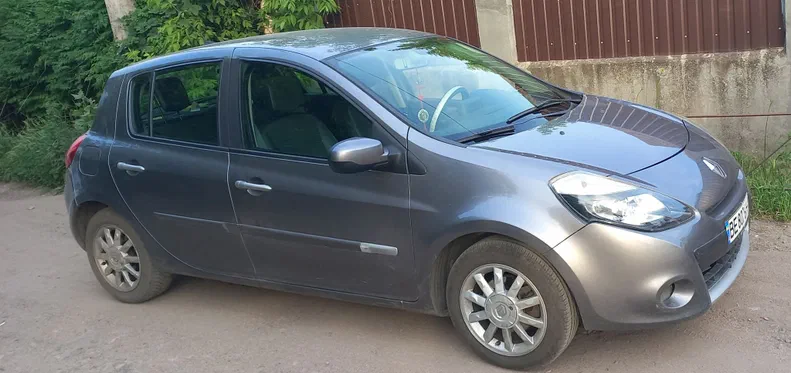 Renault Clio 2010 - 7
