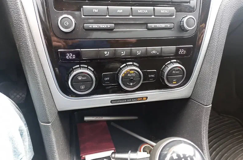 Volkswagen Passat 2011 - 7