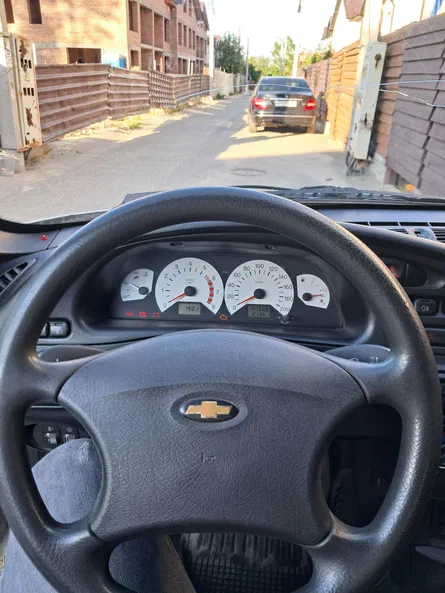 Chevrolet Niva 2006 - 5