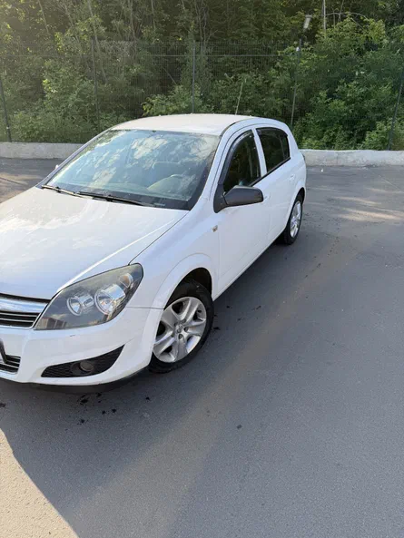 Opel Astra 2013 - 3