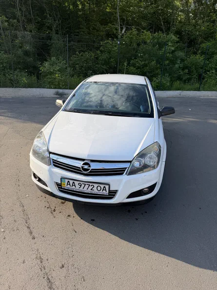 Opel Astra 2013 - 0