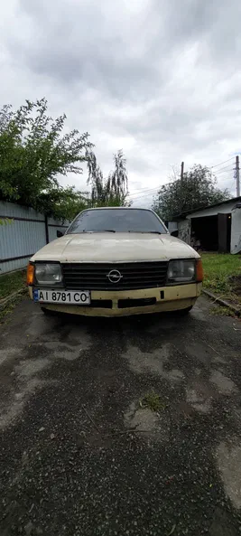 Opel Commodore 1982 - 0
