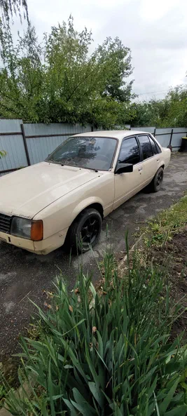 Opel Commodore 1982 - 3