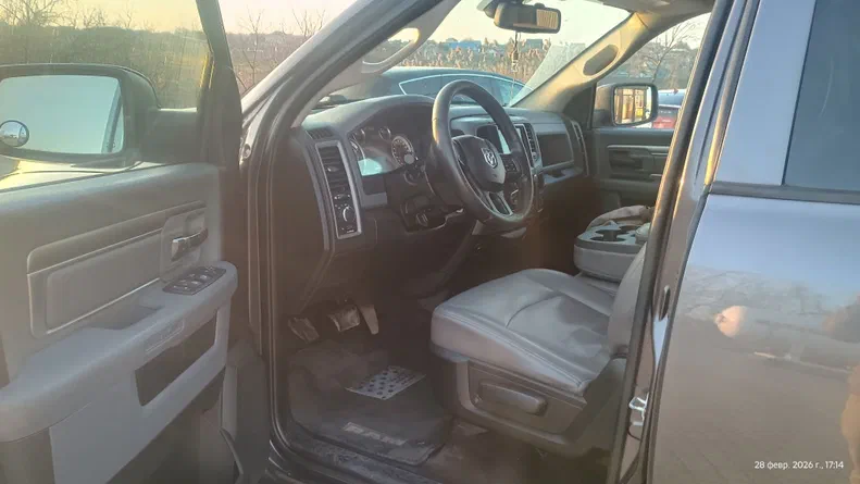 Dodge RAM 2015 - 6