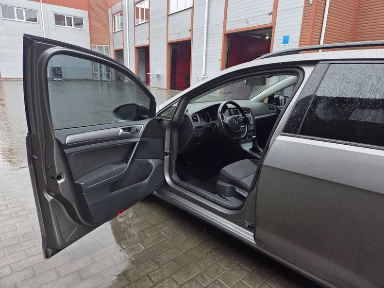Volkswagen Golf 2015 - 17