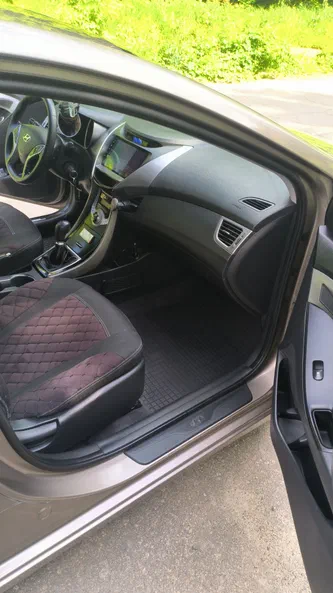 Hyundai Elantra 2012 - 9