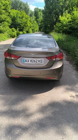 Hyundai Elantra 2012 - 3
