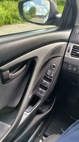 Hyundai Elantra 2012 - 10