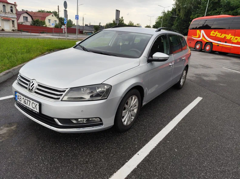 Volkswagen Passat 2011 - 1
