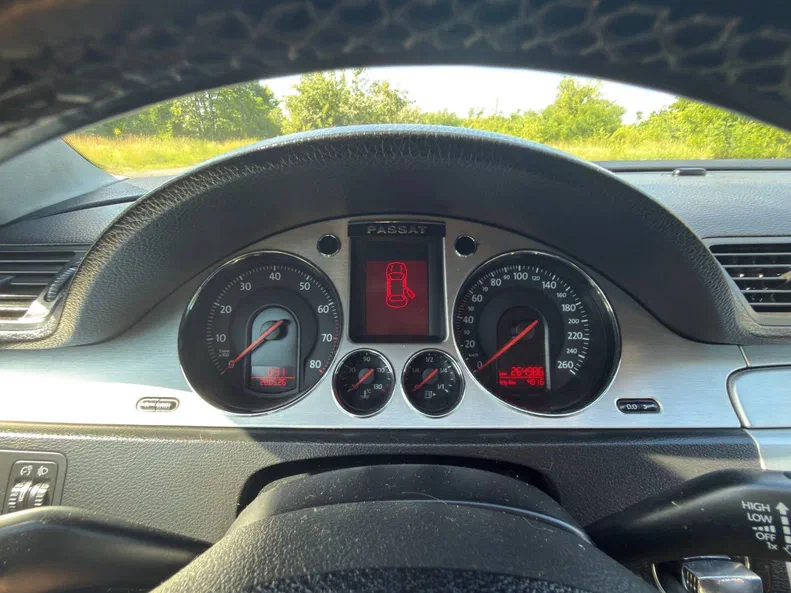 Volkswagen Passat 2008 - 16