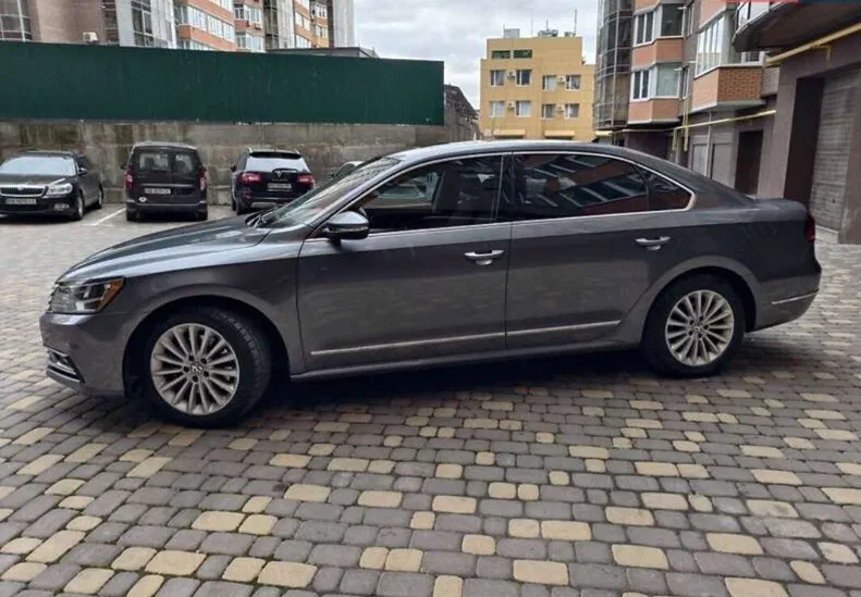 Volkswagen Passat 2016 - 14
