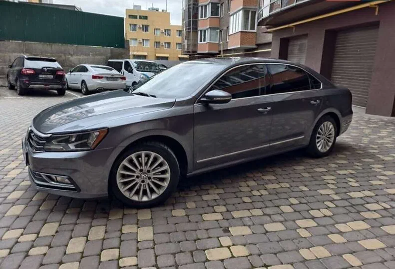 Volkswagen Passat 2016 - 5