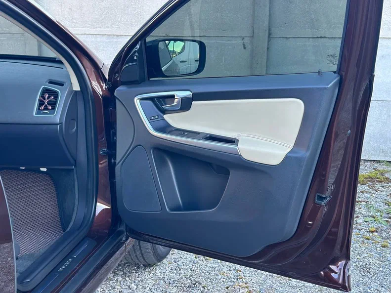 Volvo XC60 2017 - 26