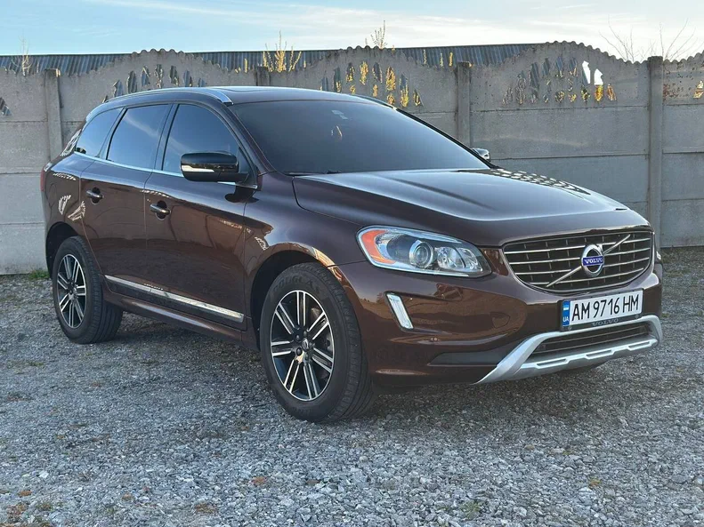 Volvo XC60 2017 - 8