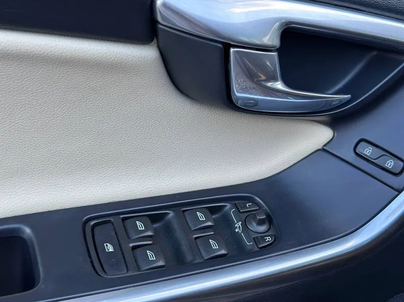 Volvo XC60 2017 - 22