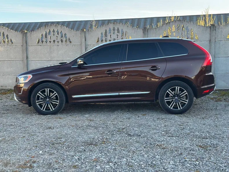 Volvo XC60 2017 - 10