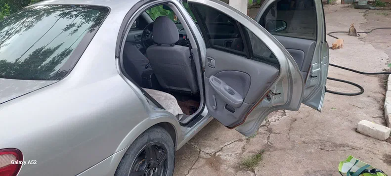 Nissan Almera 2003 - 1