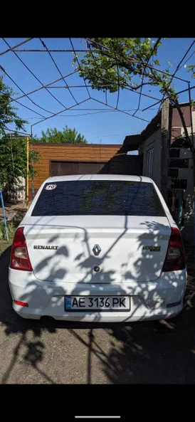 Renault Logan 2011 - 1