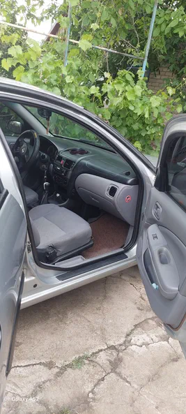 Nissan Almera 2003 - 4