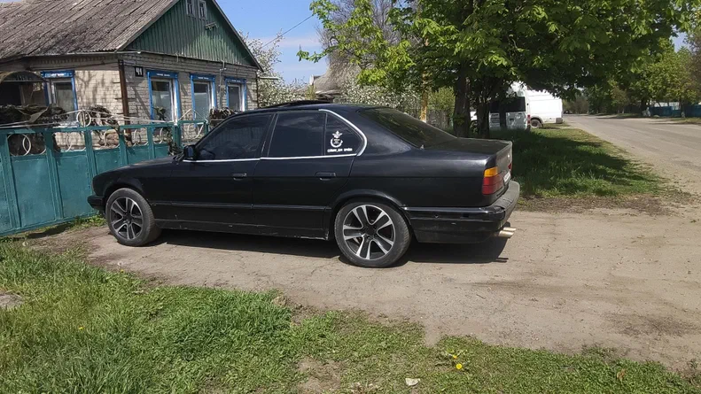 BMW 5 серія 1989 - 2