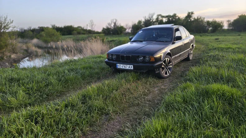 BMW 5 серія 1989 - 1