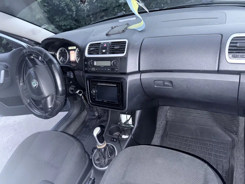 Skoda Fabia 2010 - 3