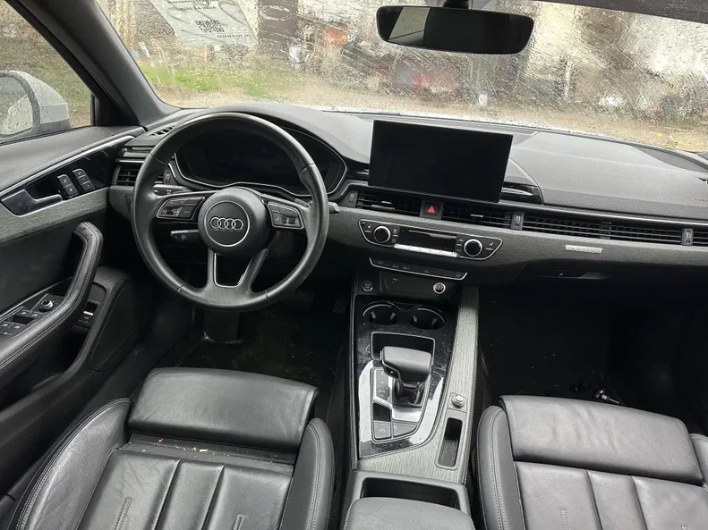 Audi A4 2022 - 4