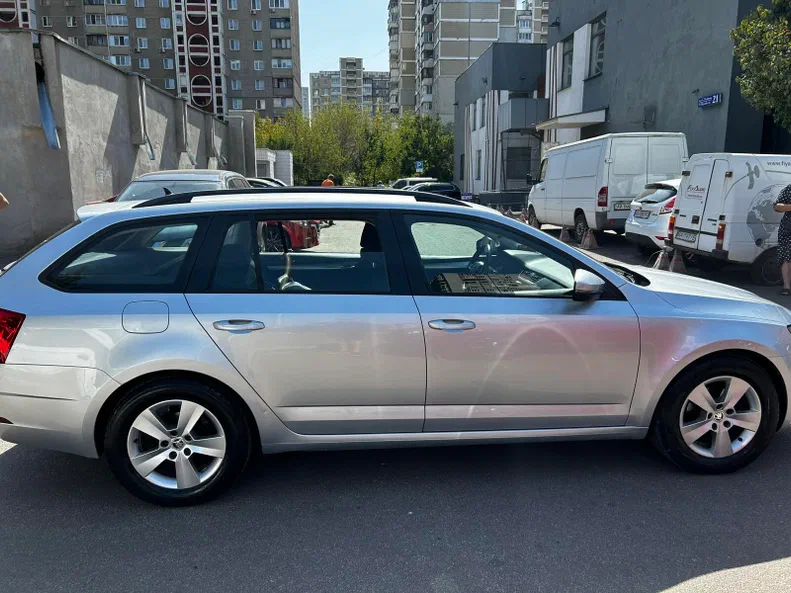 Skoda Octavia 2017 - 5