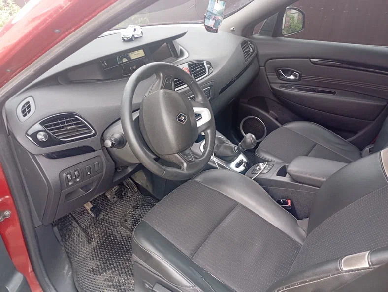 Renault Megane 2011 - 3