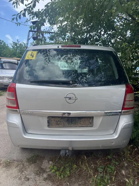 Opel Zafira 2009 - 2