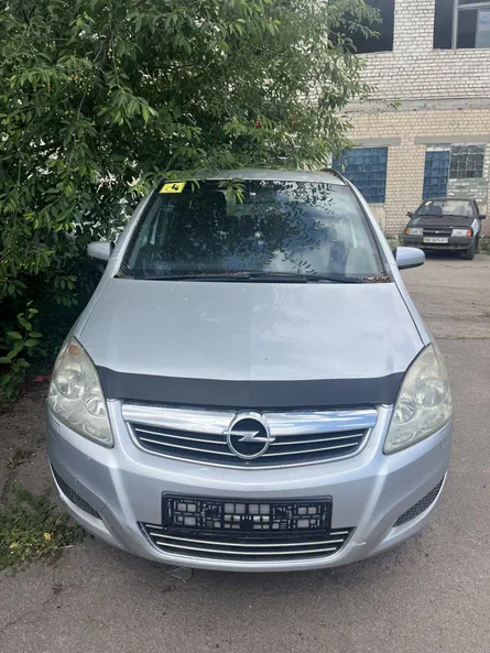 Opel Zafira 2009 - 0