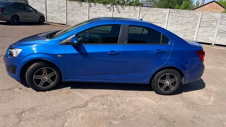 Chevrolet Aveo 2012 - 3