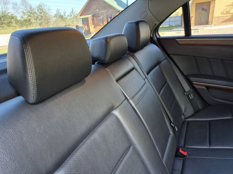 Mercedes-Benz E-Клас 2012 - 10