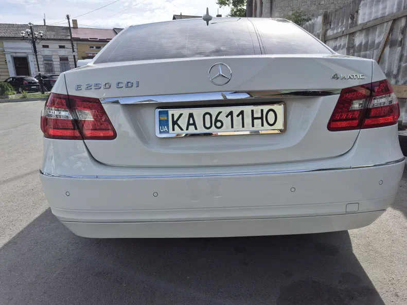 Mercedes-Benz E-Клас 2012 - 6