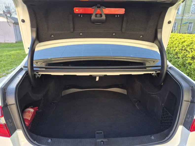 Mercedes-Benz E-Клас 2012 - 24