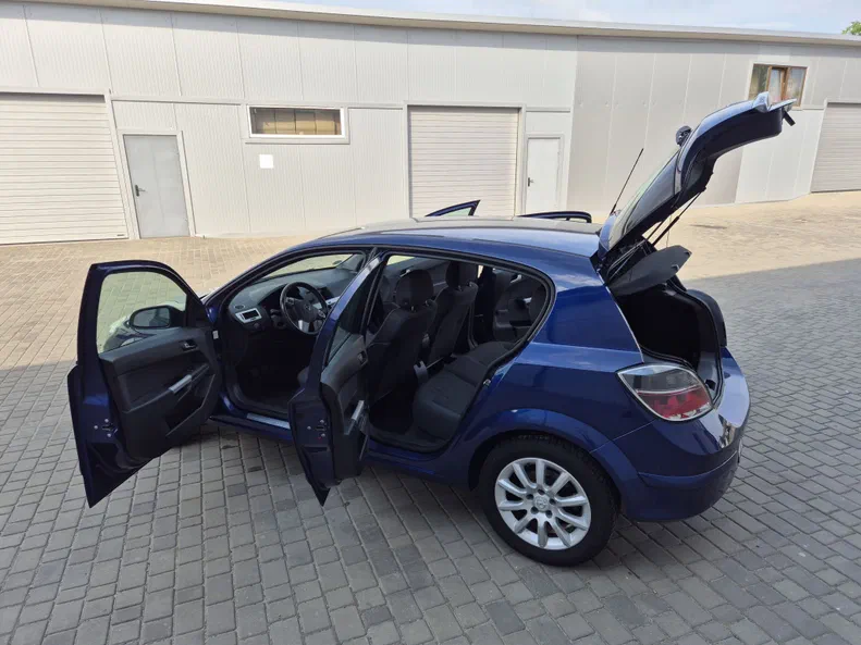 Opel Astra 2009 - 5