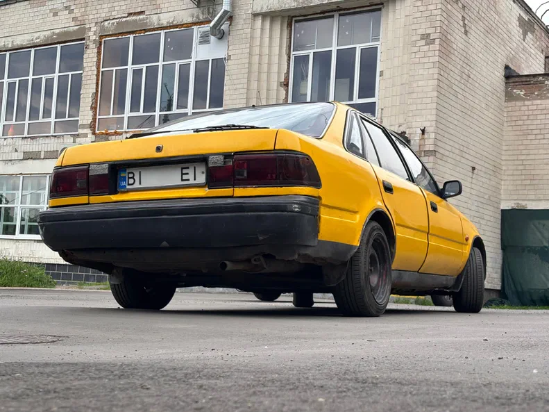 Toyota Carina 1991 - 3